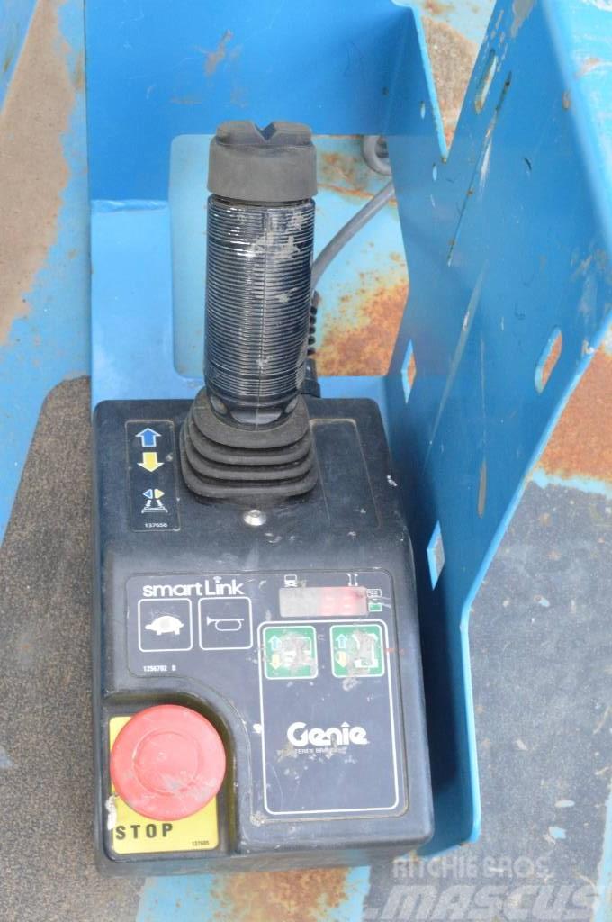 Genie GRC 12 Used Personnel lifts and access elevators