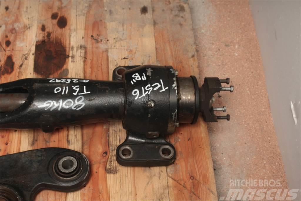 New Holland T5.110 Suspension support Transmission