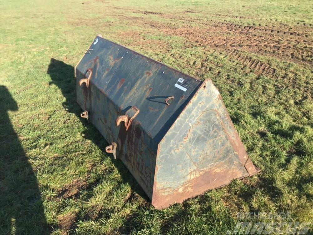Ålö front bucket 7 foot wide Euro fittings Farm machinery