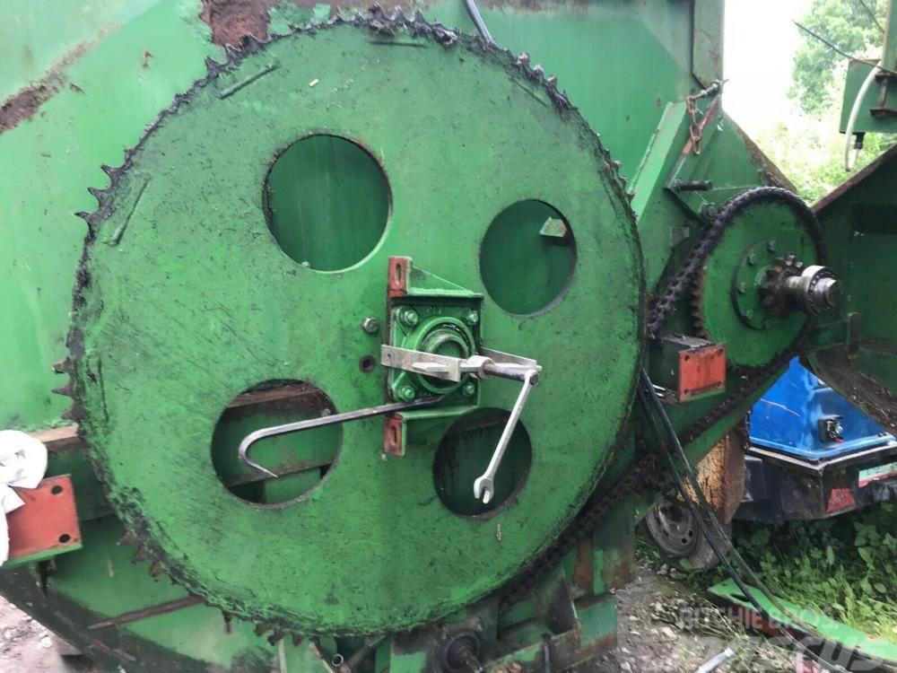 Keenan 100 Feeder Wagon gears and chains Other groundscare machines