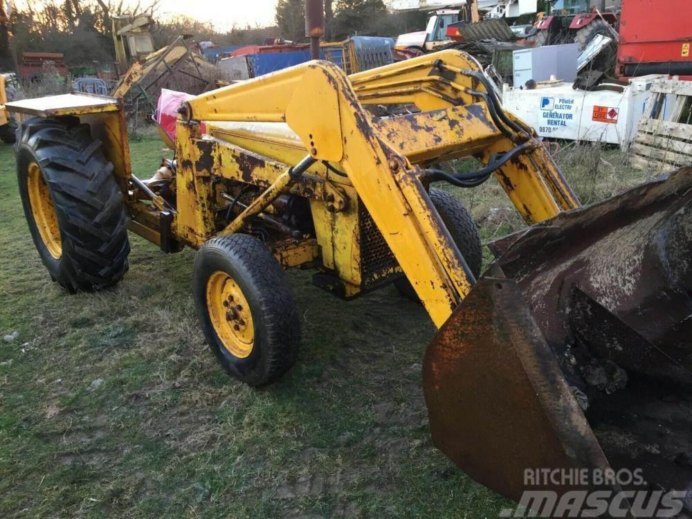 Massey Ferguson 135 Loader tractor £1750 Front loaders and diggers
