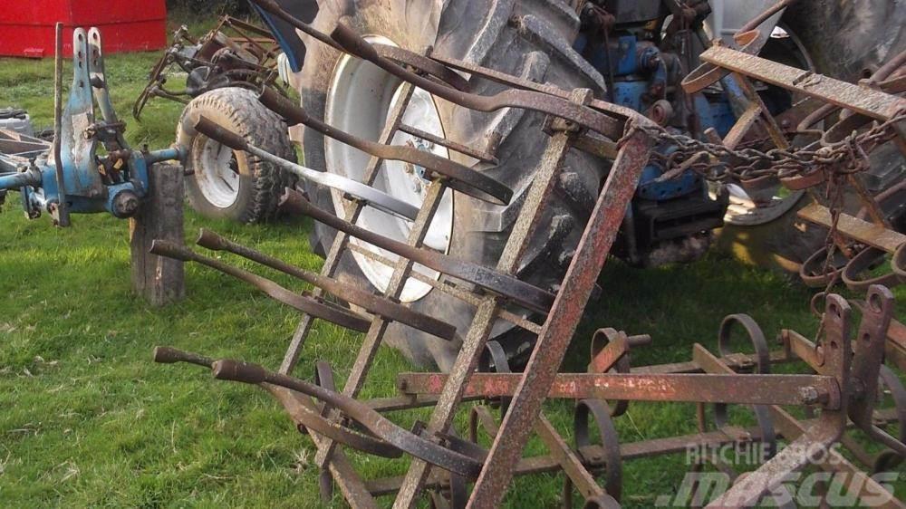 Massey Ferguson folding cultivator £375 Cultivators