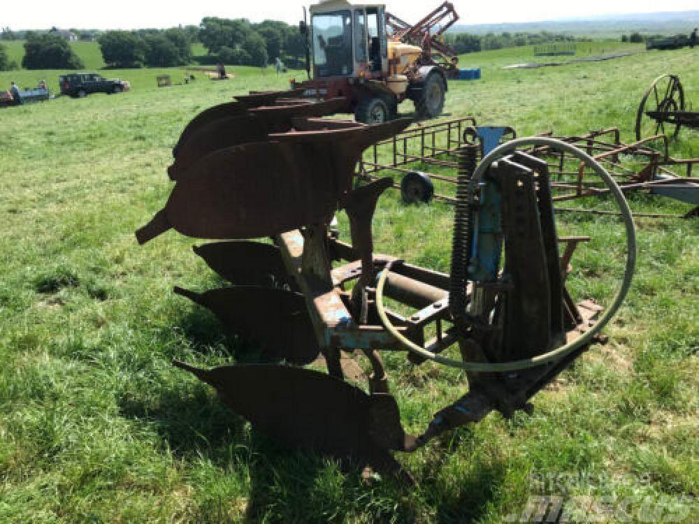 Ransomes 3 Furrow Reversible Plough Ploughs