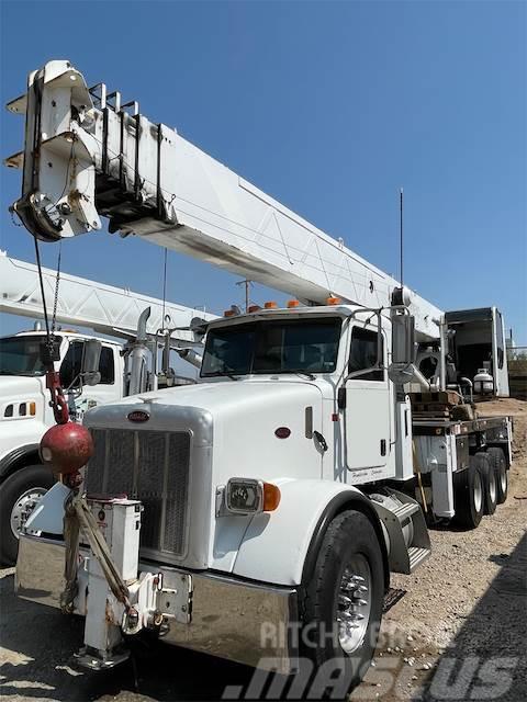 Altec AC38-127S Truck mounted cranes