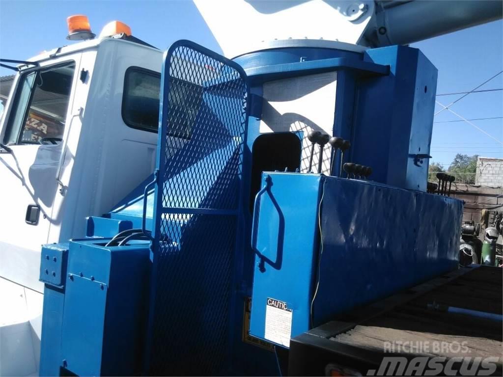 Manitex 30100 C Truck mounted cranes