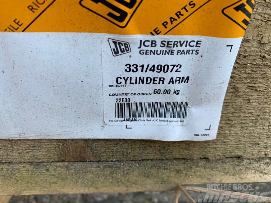 JCB JS 145 W Hydraulics
