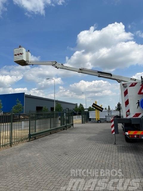 Custers T265-18 Truck mounted platforms