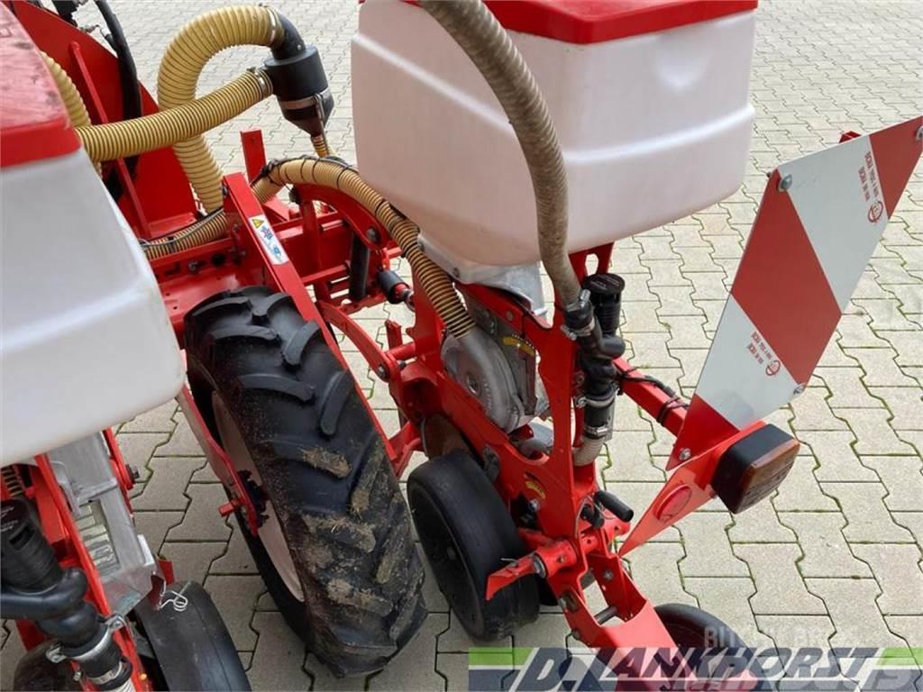 Gaspardo Manta 8 row + PA1 Sowing machines