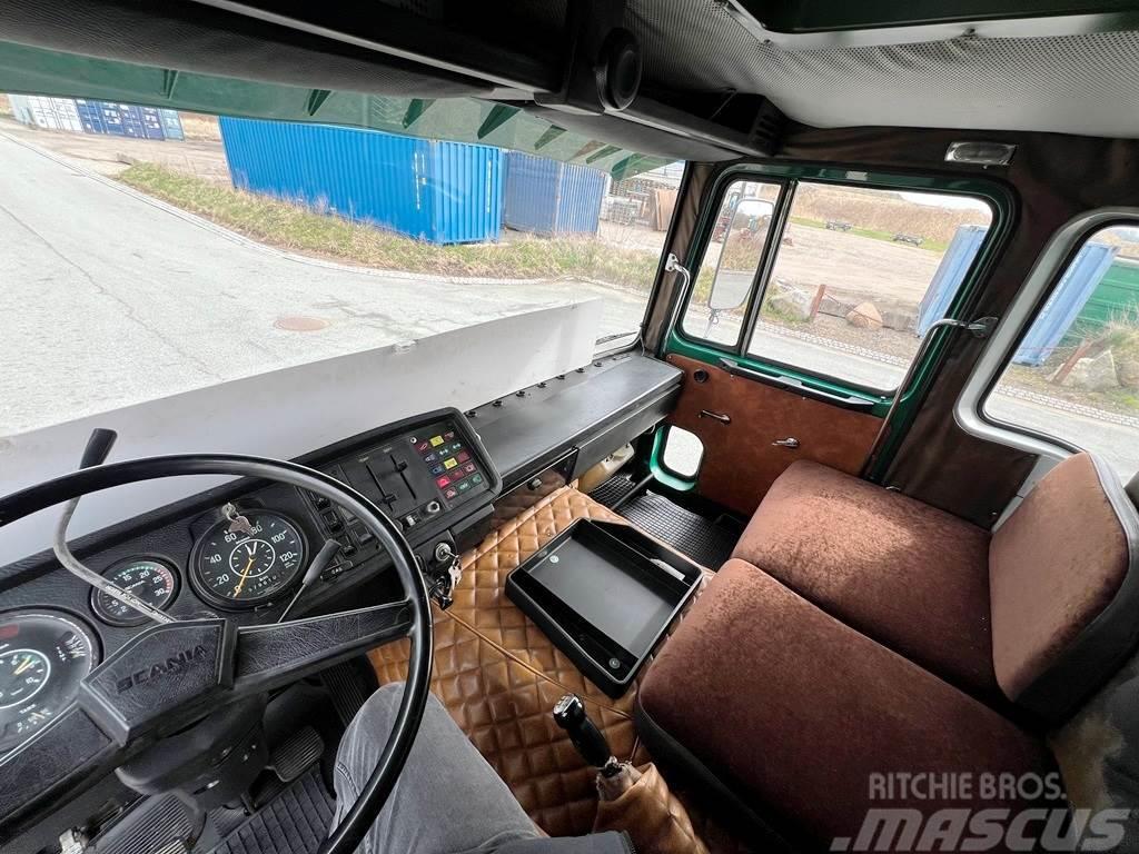 Scania Vabis 111 4x2 Tipper trucks