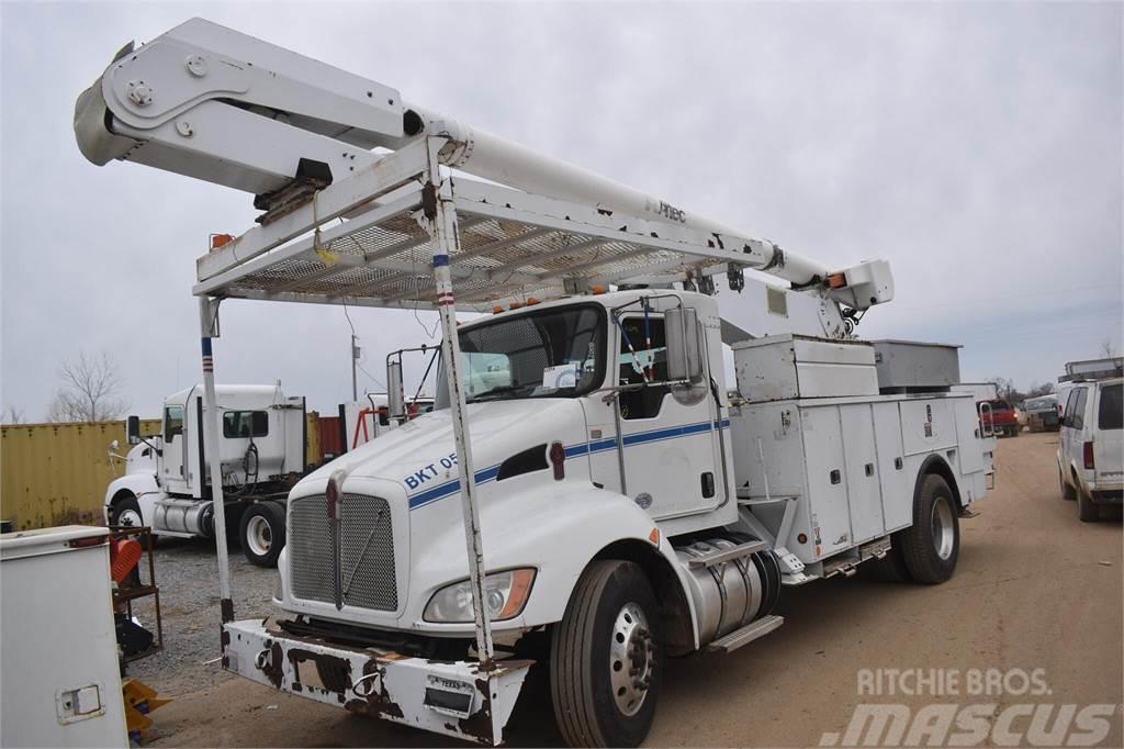 Altec AA755 Truck mounted platforms