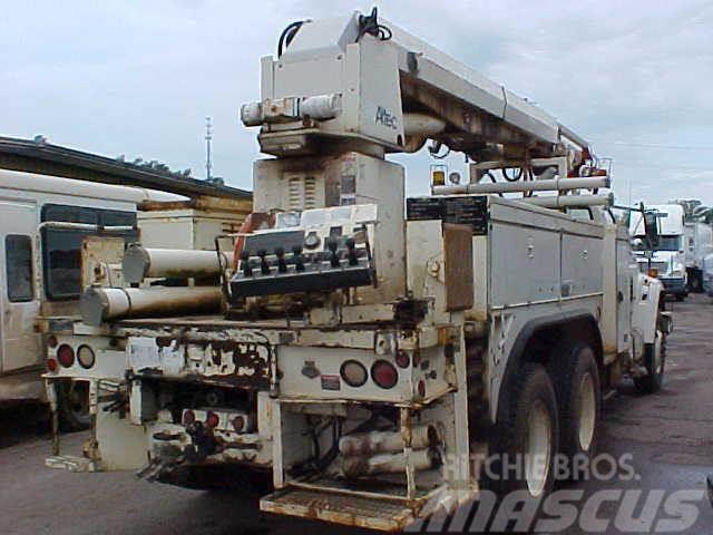 Altec D1000BR Truck mounted drill rig
