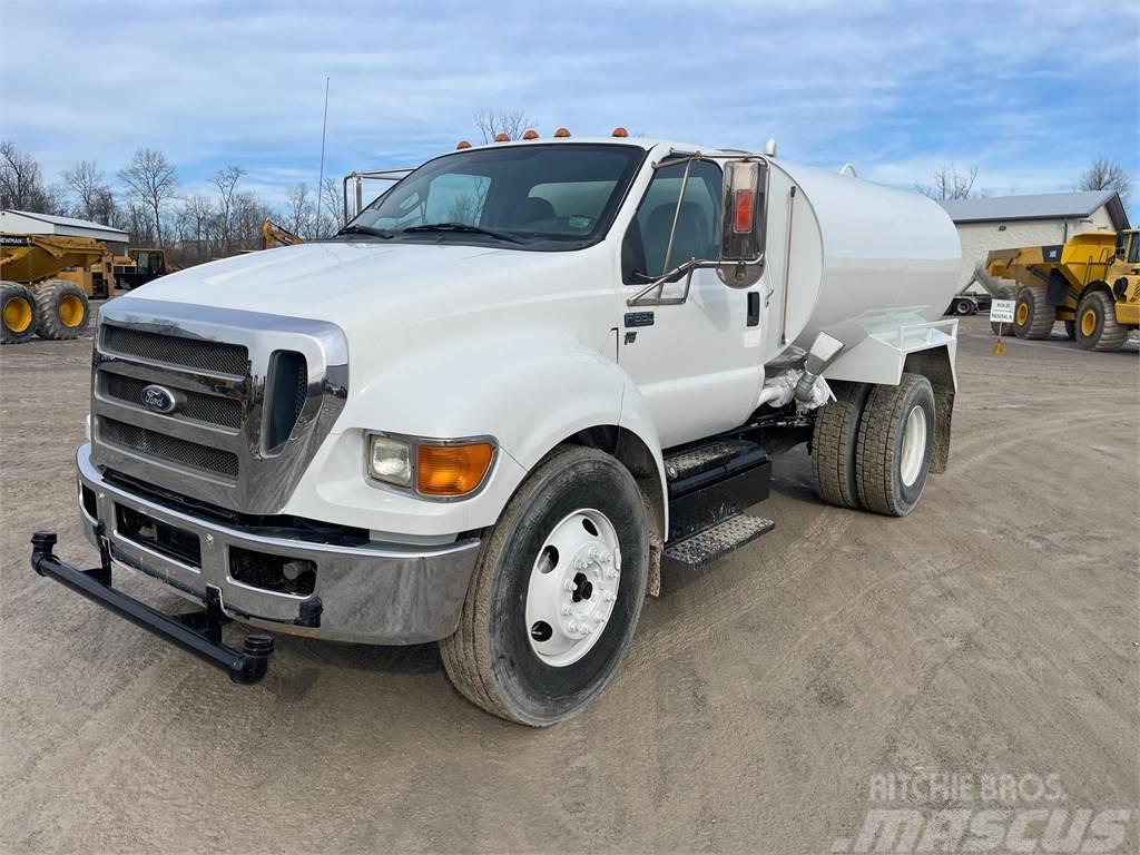 Ford F650 Water bowser