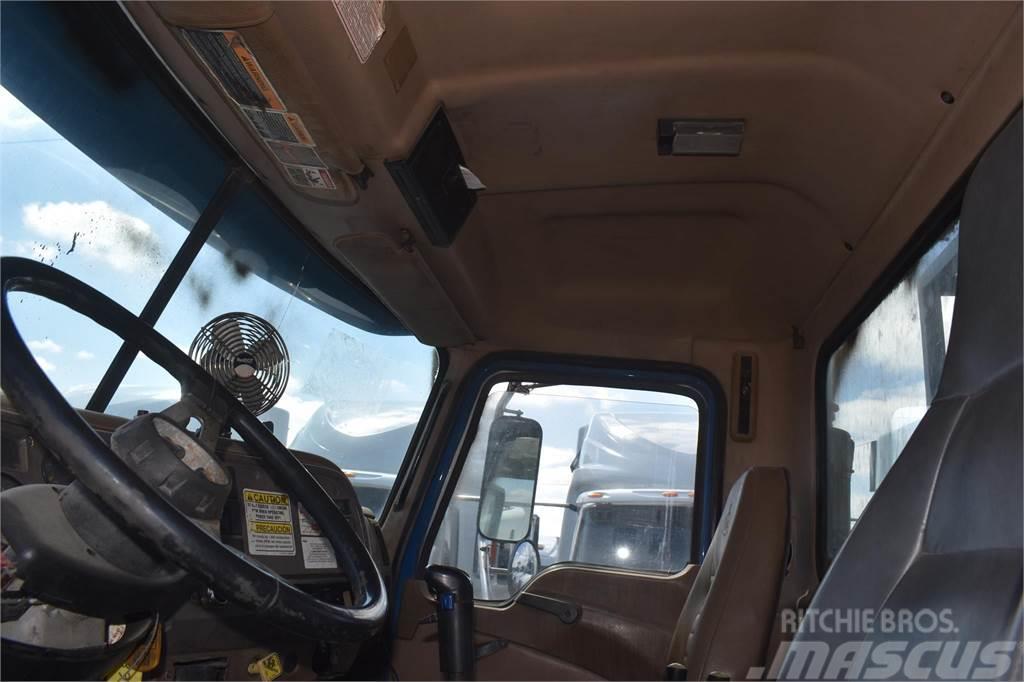 Mack GRANITE CV713 Truck mounted cranes