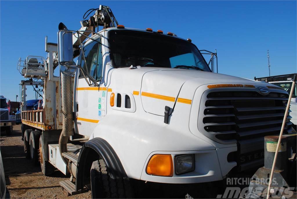 Sterling L8500 Truck mounted cranes