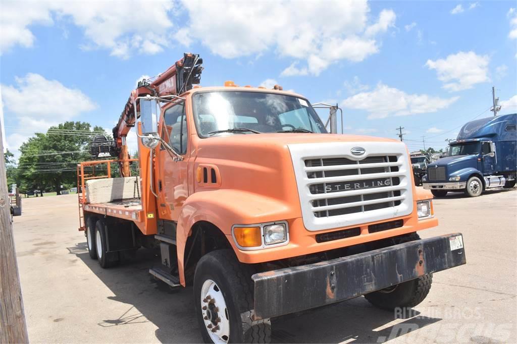 Sterling L9500 Truck mounted cranes