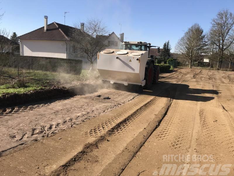  amag Bindemittelstreuer 5 m³ Heckanbau Traktor Asphalt recycling