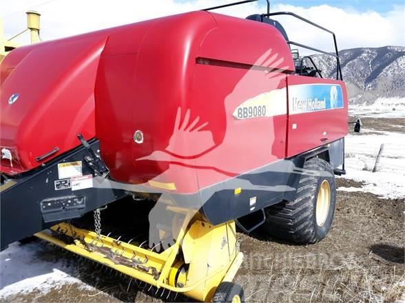New Holland BB9080S Square balers