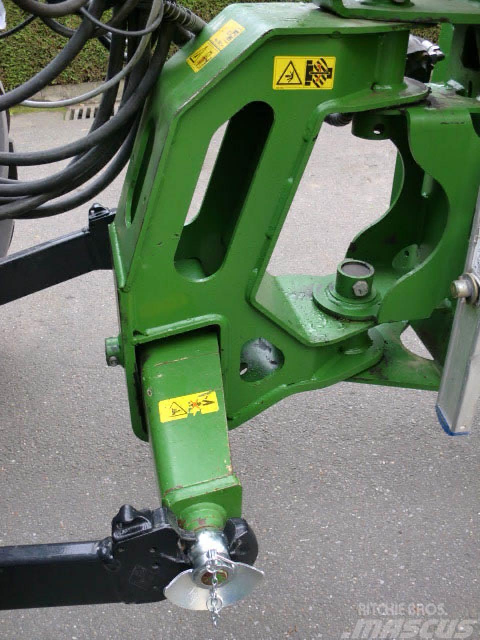 Amazone EDX 9000-TC mit Rapsausrüstung Sowing machines