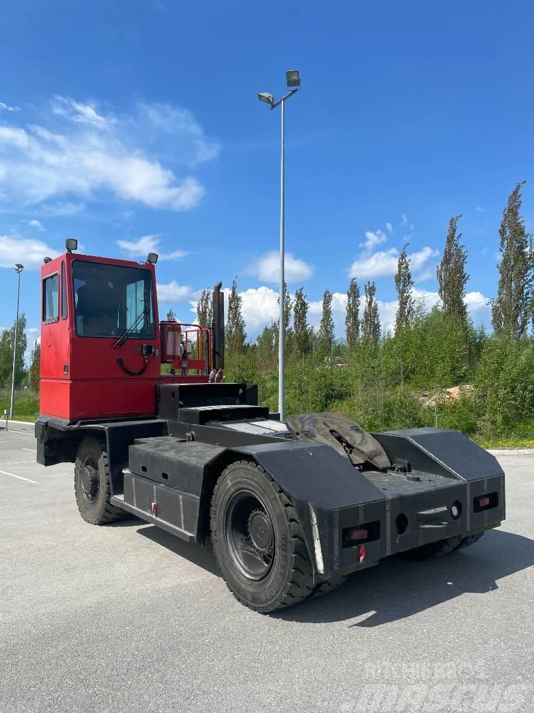 Kalmar TRX252 Terminal tractors