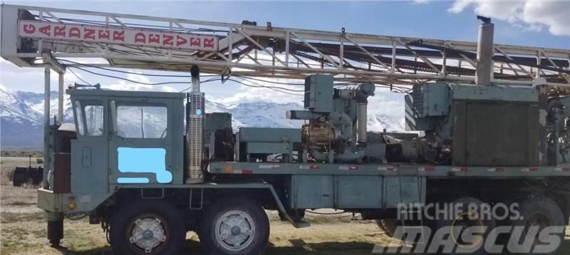 Gardner-Denver Denver 1500 drill rig Surface drill rigs