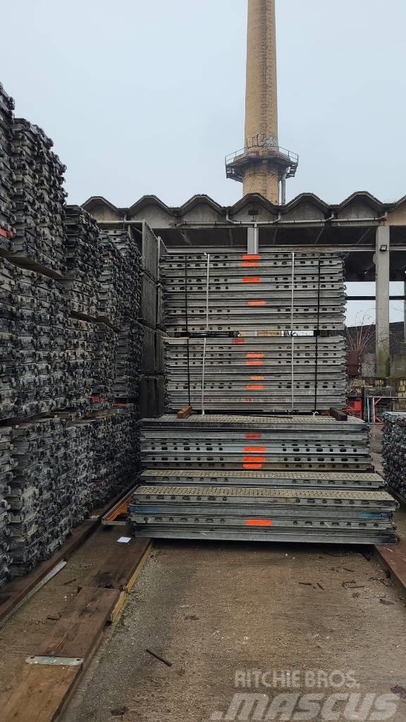 Layher U-Steel Decks 2,57m Scaffolding equipment