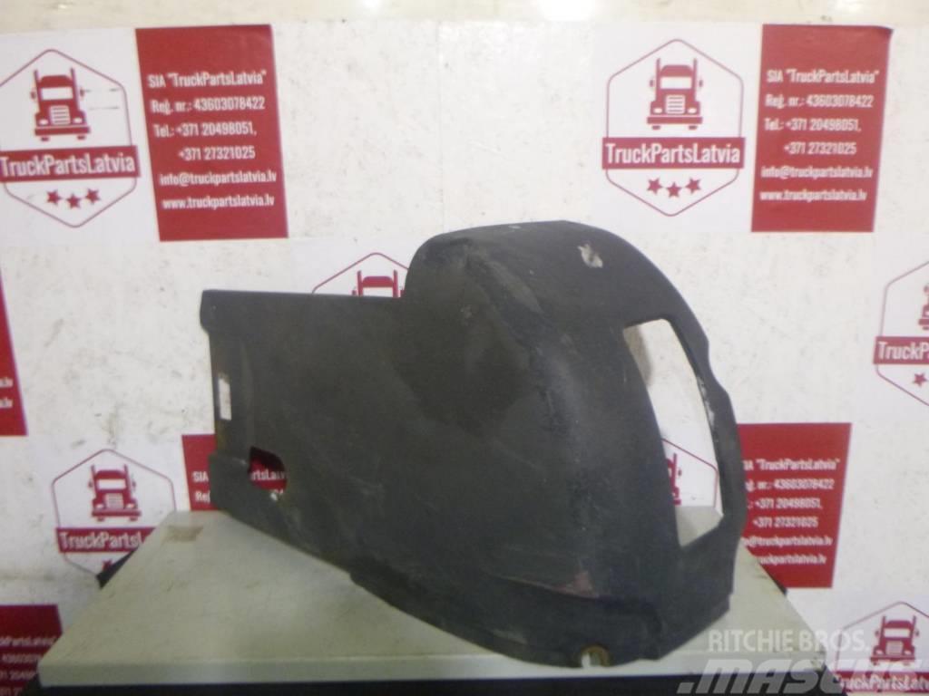 Scania R144 Right front bumper cover 1324598 Cabins and interior