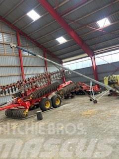 Kongskilde Kornkanon DGC 152, ca. 8 meter Farm machinery