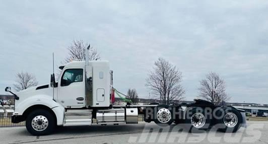 Kenworth T880S Prime Movers