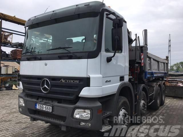 Mercedes-Benz 4141 K Truck mounted cranes