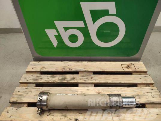 Merlo 40.25  actuator Booms and arms