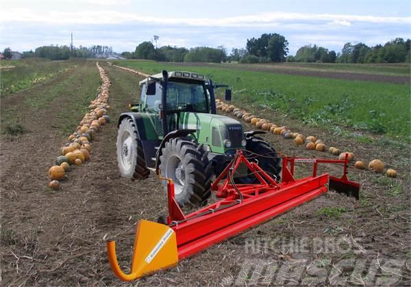Prelog KM Plug za buče plow for pumpkins Field drags