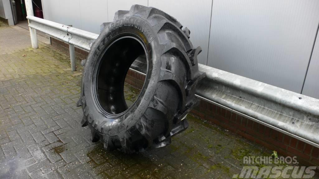 Vredestein 480/70 R 28 Traction Tyres, wheels and rims