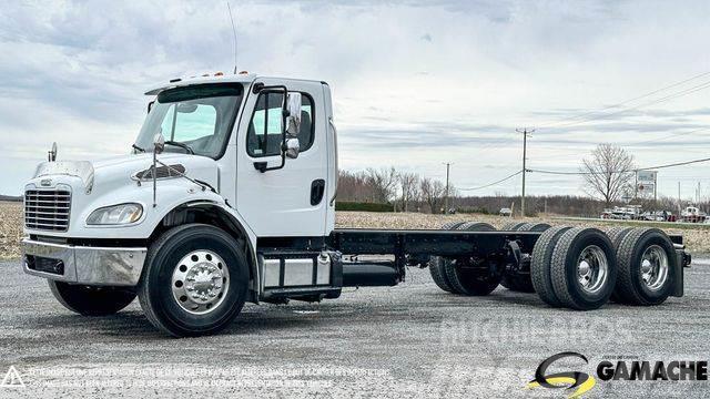 Freightliner M2106 DAY CAB Prime Movers