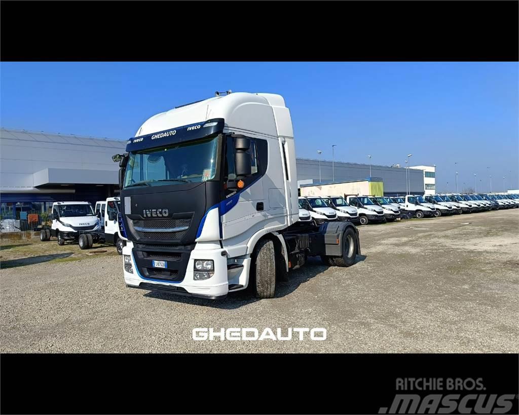 Iveco AS440ST Box trucks