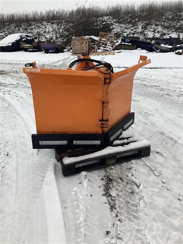 Nesbo PS 1750 Snow blades and plows