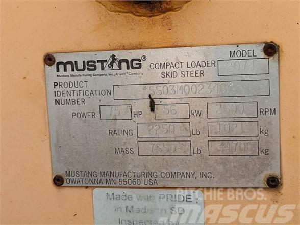 Mustang 2074 Skid steer loaders