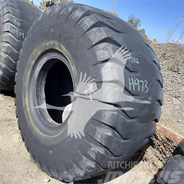 Goodyear 33.25X29 Tyres, wheels and rims