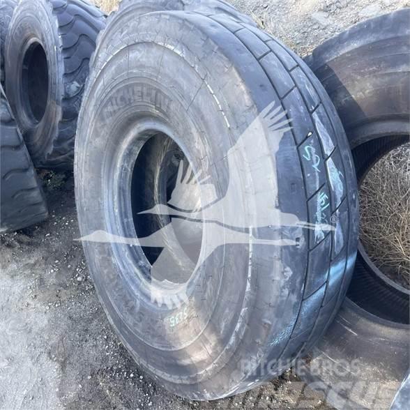 Michelin 450/95R25 Tyres, wheels and rims