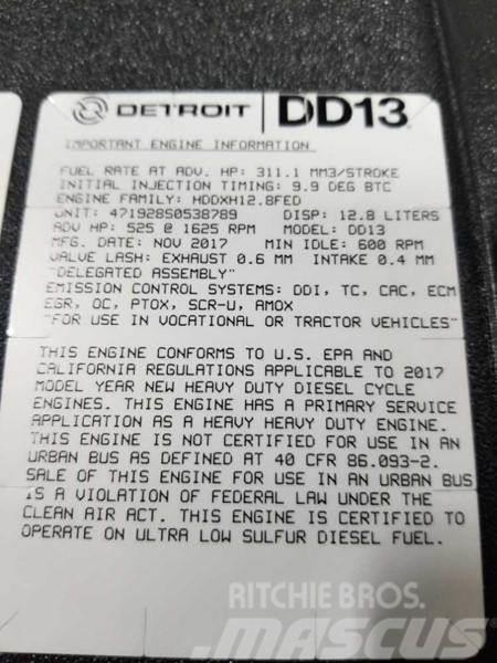Detroit DD13 Engines