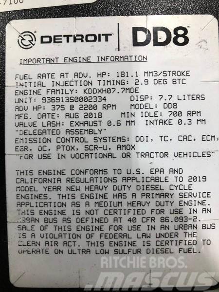 Detroit DD8 Engines