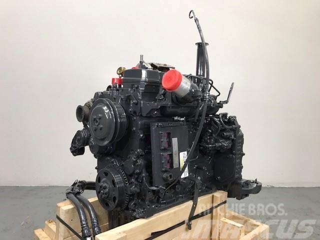 Komatsu SAA4D107E-1 Engines