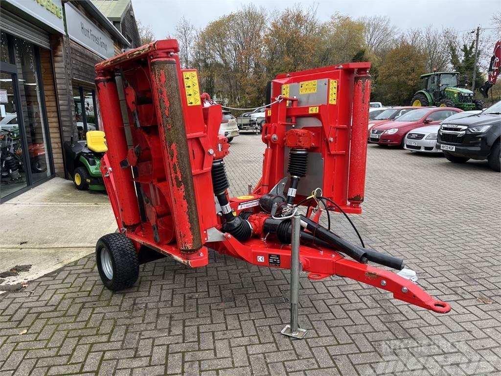 Trimax Snake S2 320 Other groundscare machines