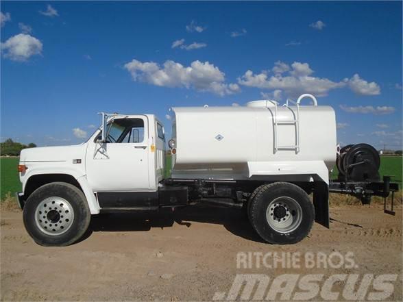 Chevrolet C70 Water bowser