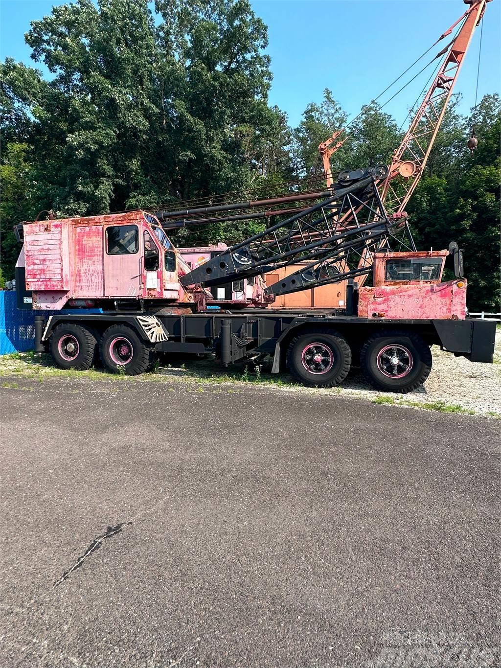 Manitowoc 2900 Series II Truck mounted cranes