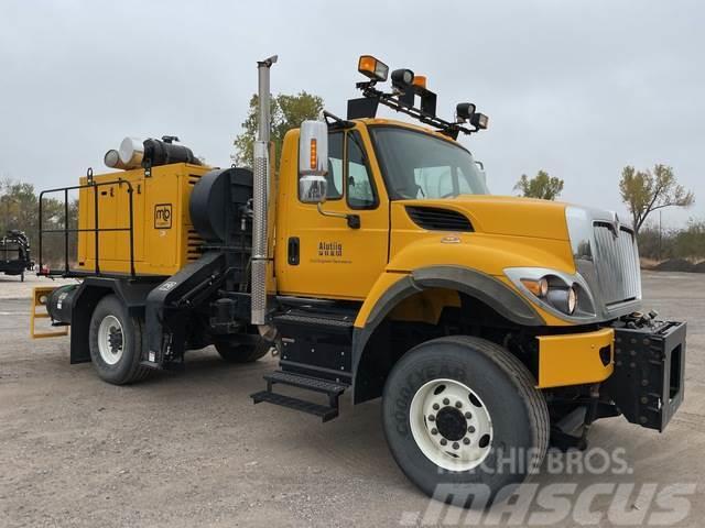 International 7500 Other road and snow machines