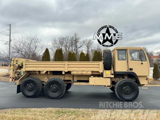  Siccard M1084A1R Box trucks