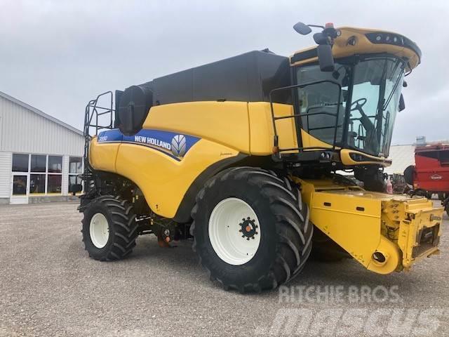 New Holland CR9.90 SLH Combine harvesters