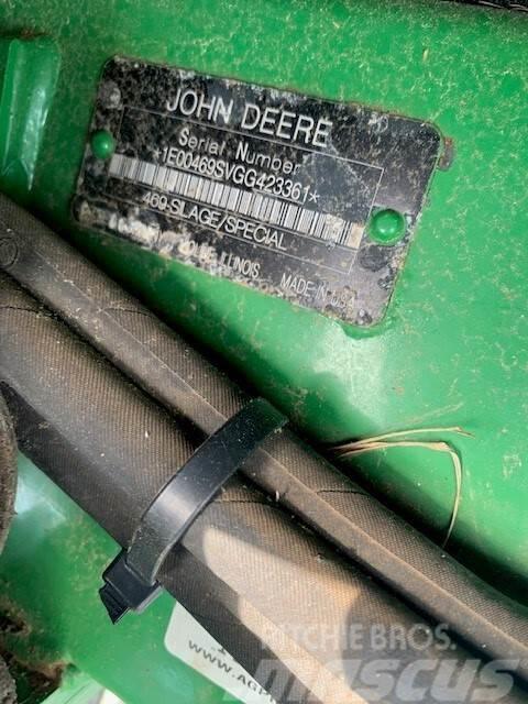 John Deere 469 Silage Special Round balers