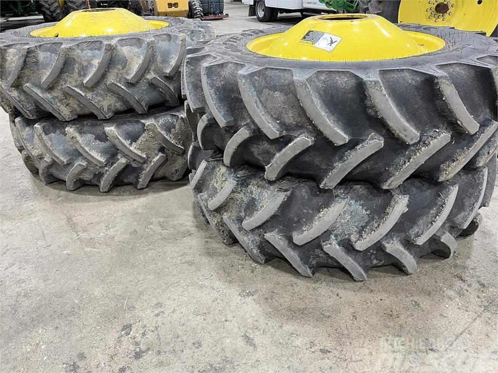 John Deere 520/85R42 Tyres, wheels and rims