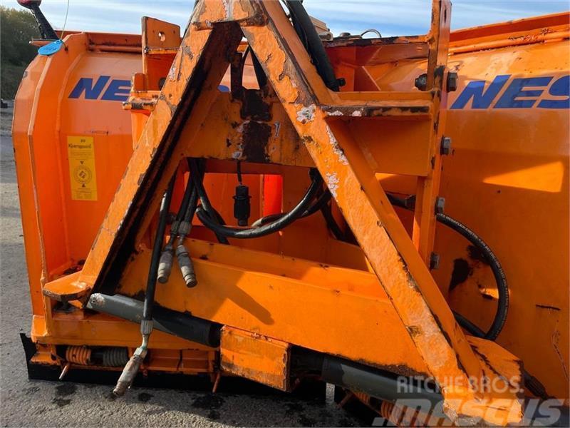 Nesbo PS1750 Sneplov Snow blades and plows